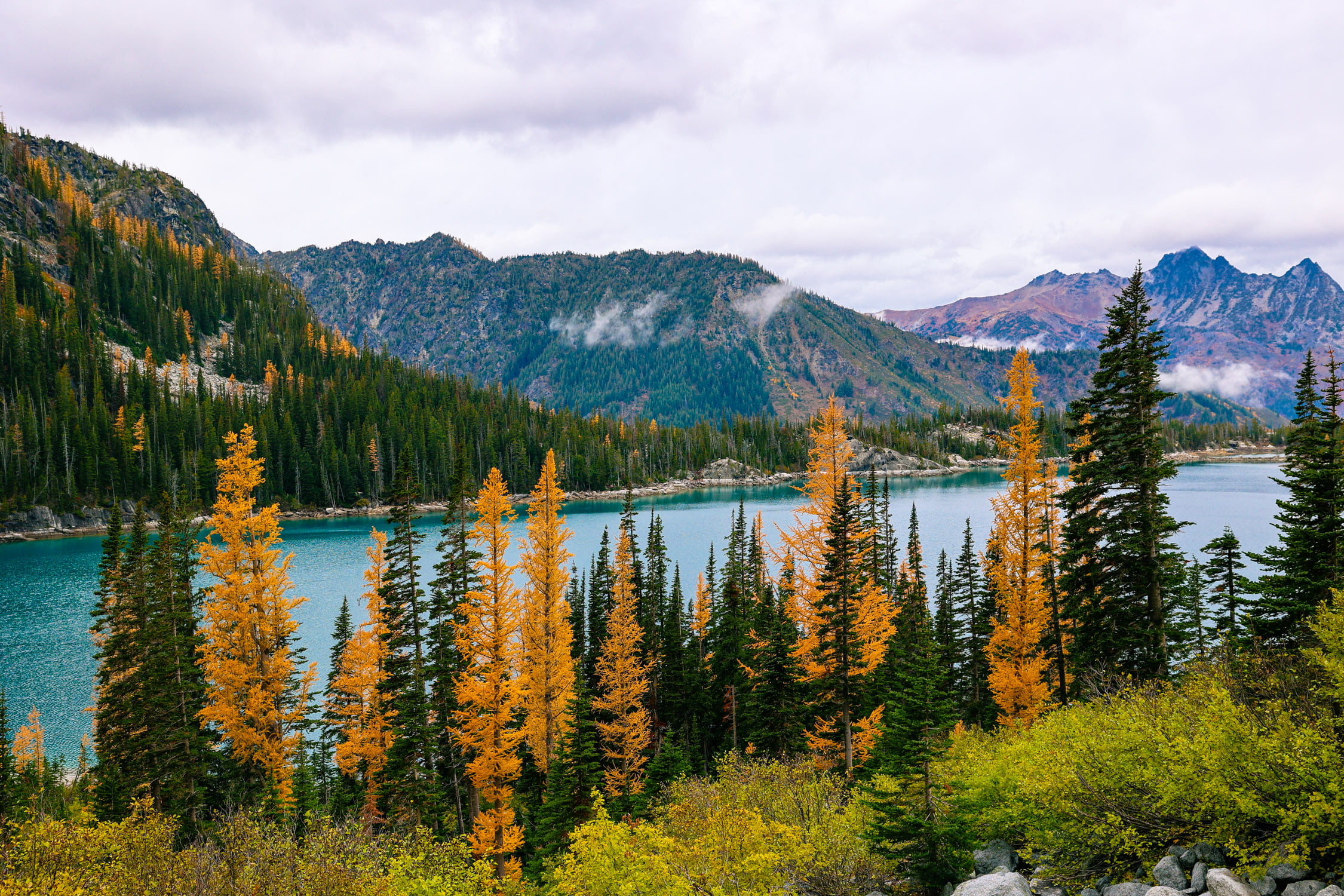 pacific northwest fall hikes