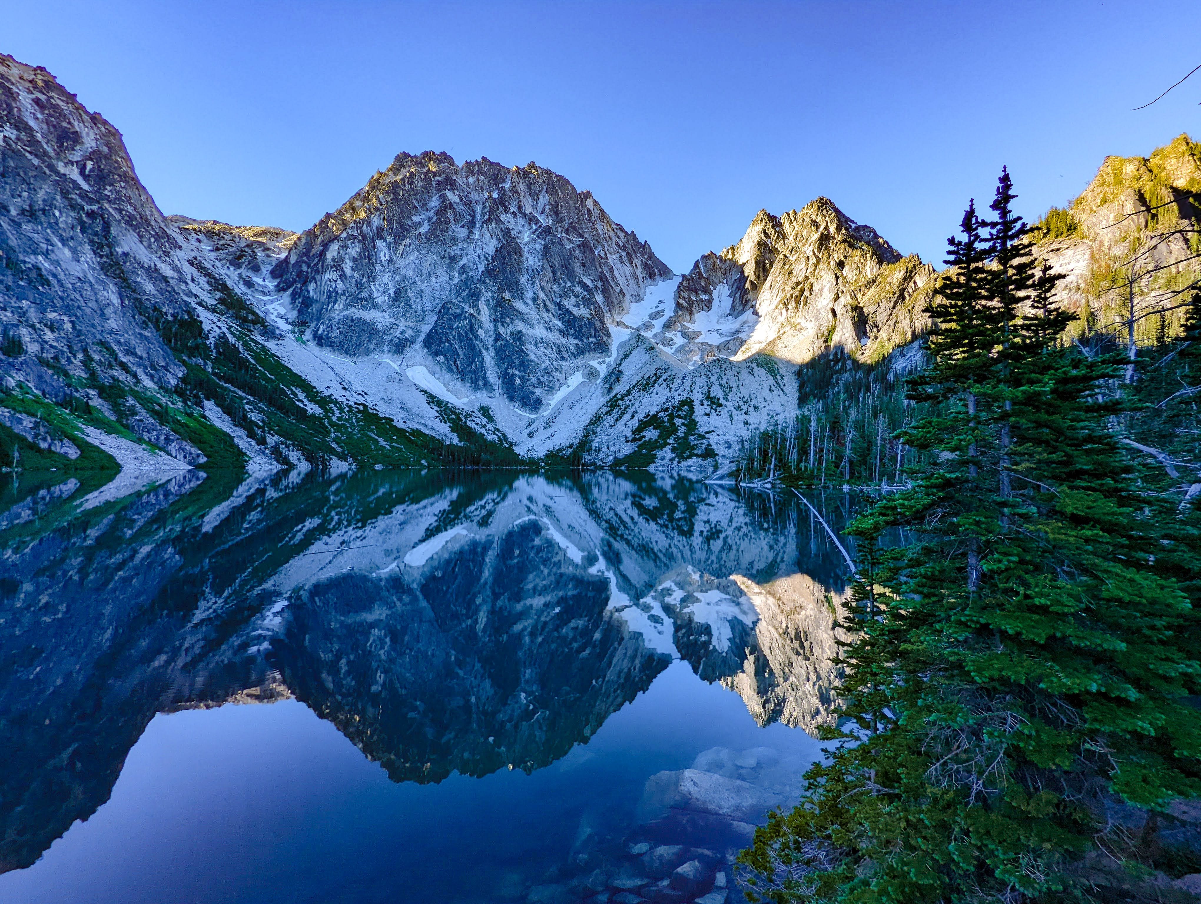 enchantments thru hike washington fall