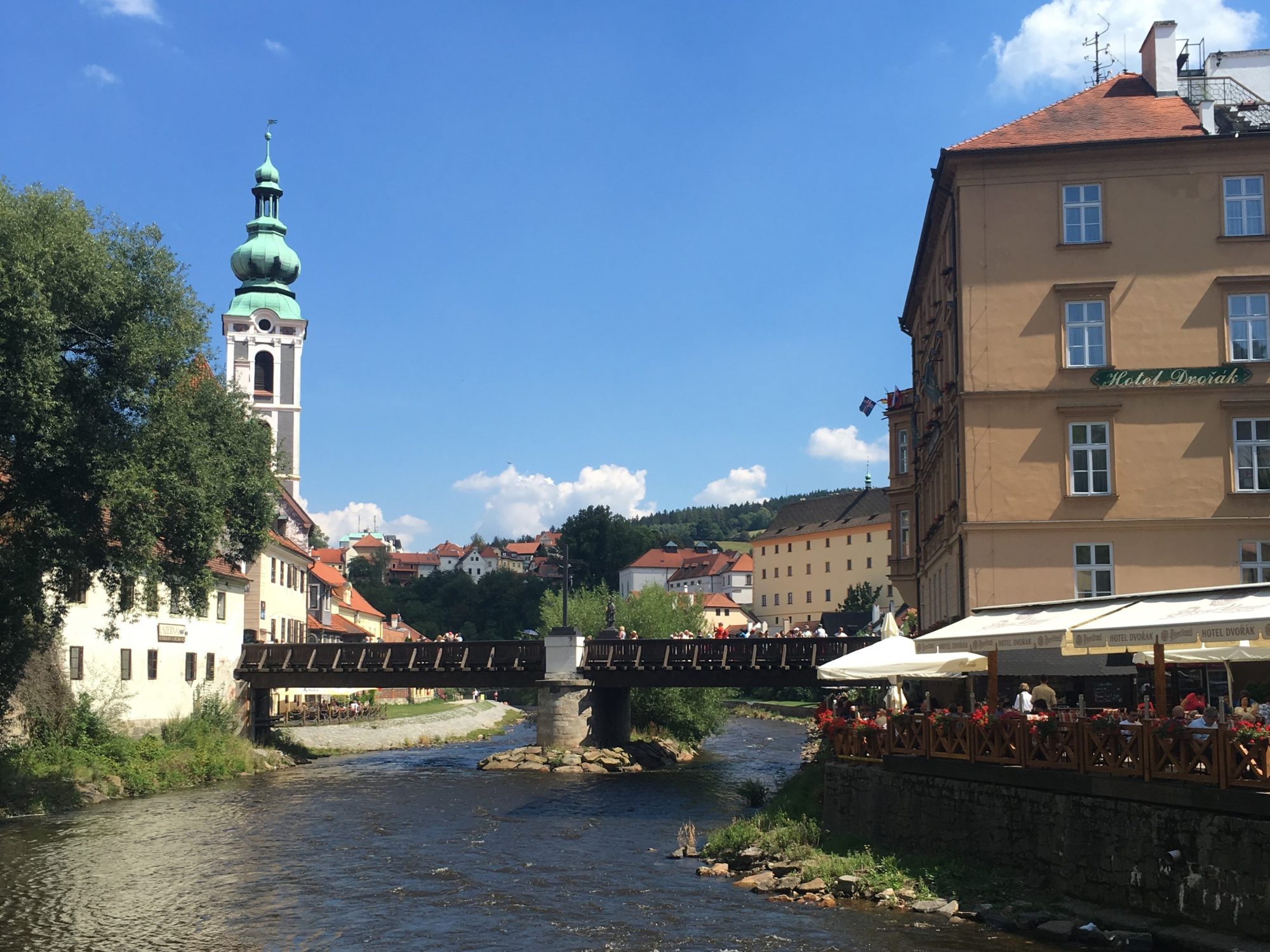 cesky krumlov castle vltava river
