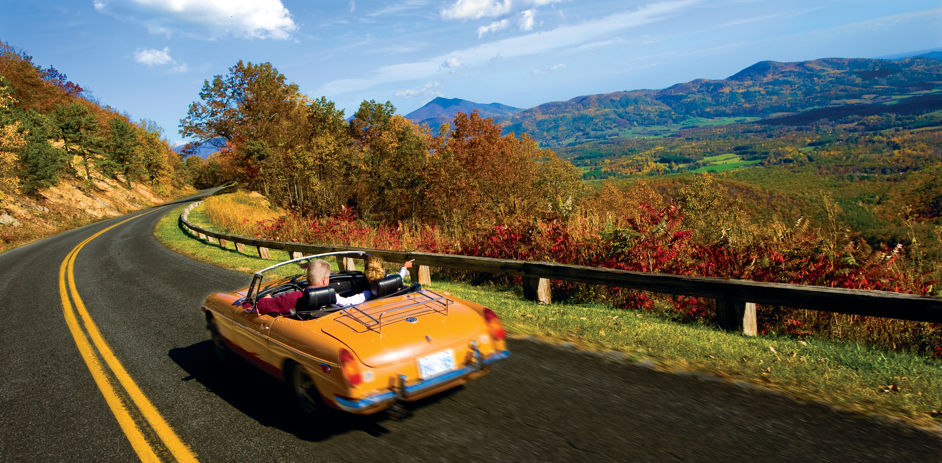 Blue Ridge Parkway scenic drive Appalachian mountains