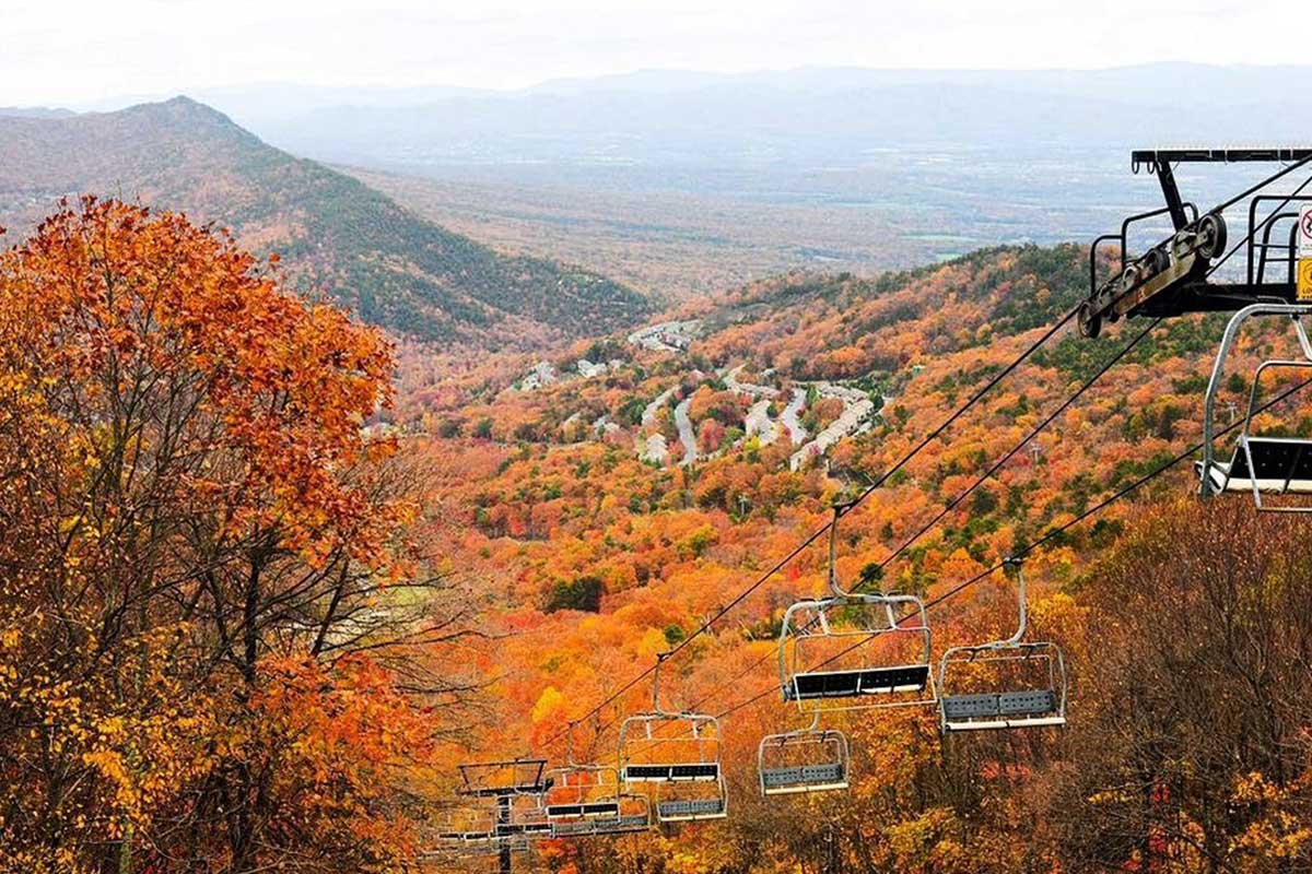 Massanutten Mountain viewpoint fall foliage