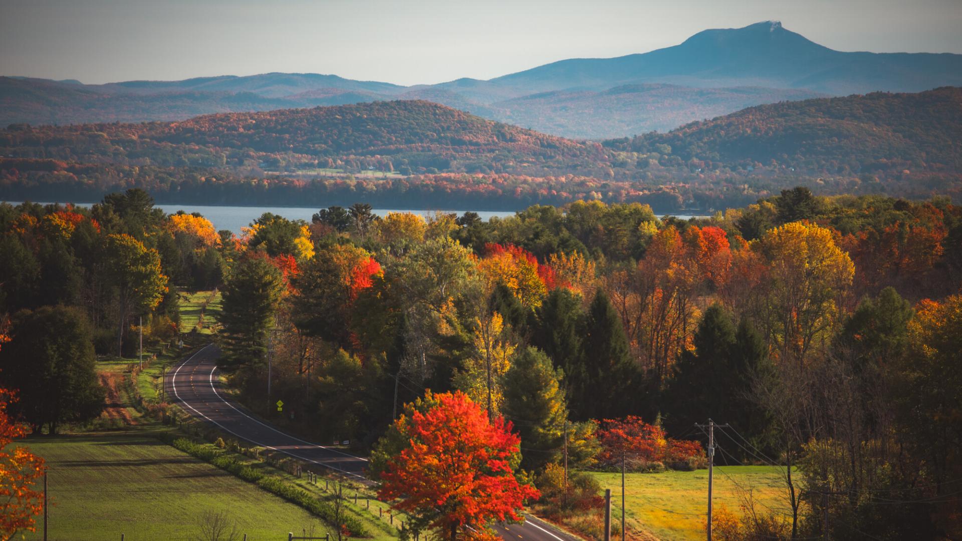 Fort Ticonderoga fall foliage Lake Champlain