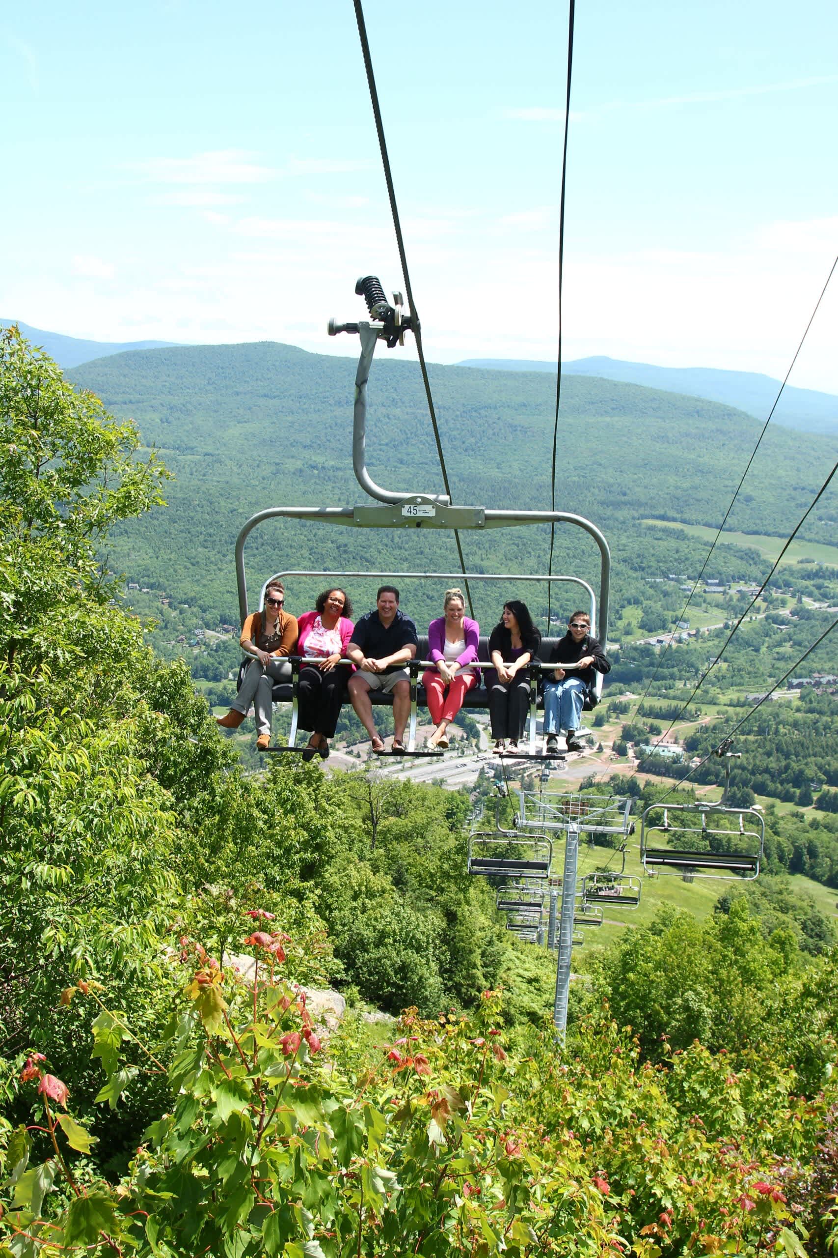 Hunter Mountain fall foliage scenic lift