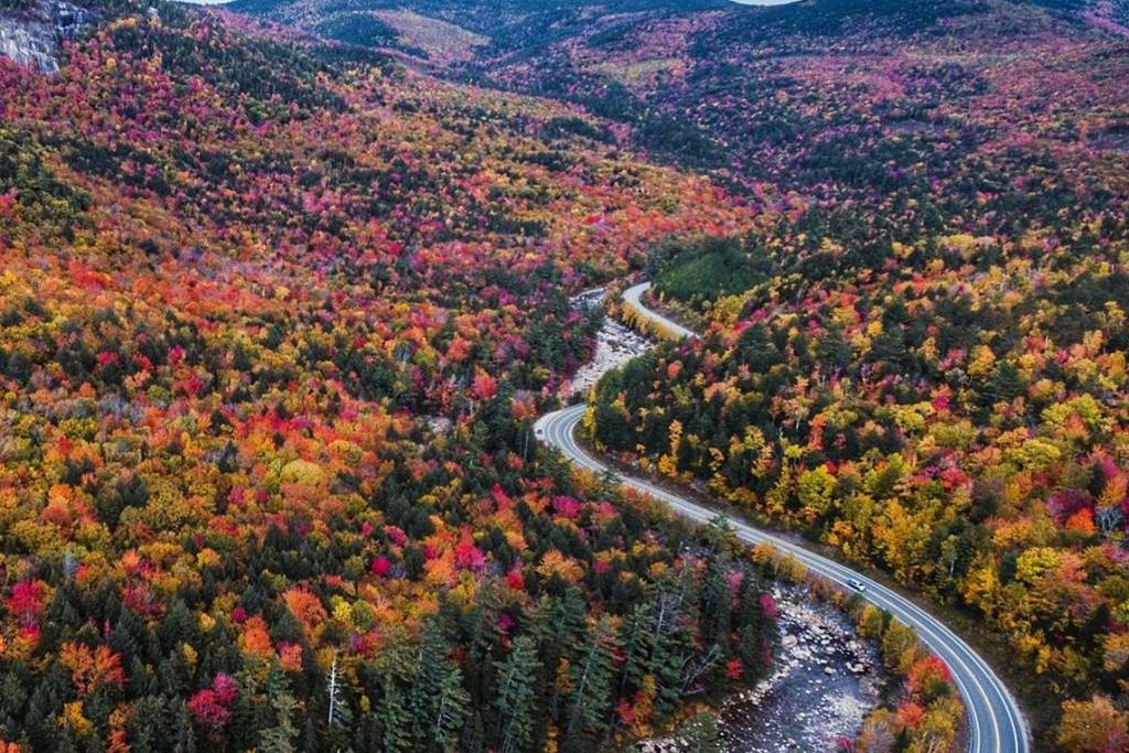 white mountains new hampshire fall foliage peak october