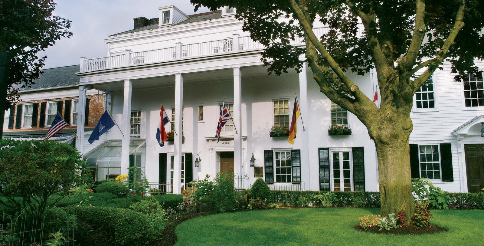 Beekman Arms Inn Rhinebeck historic inn exterior