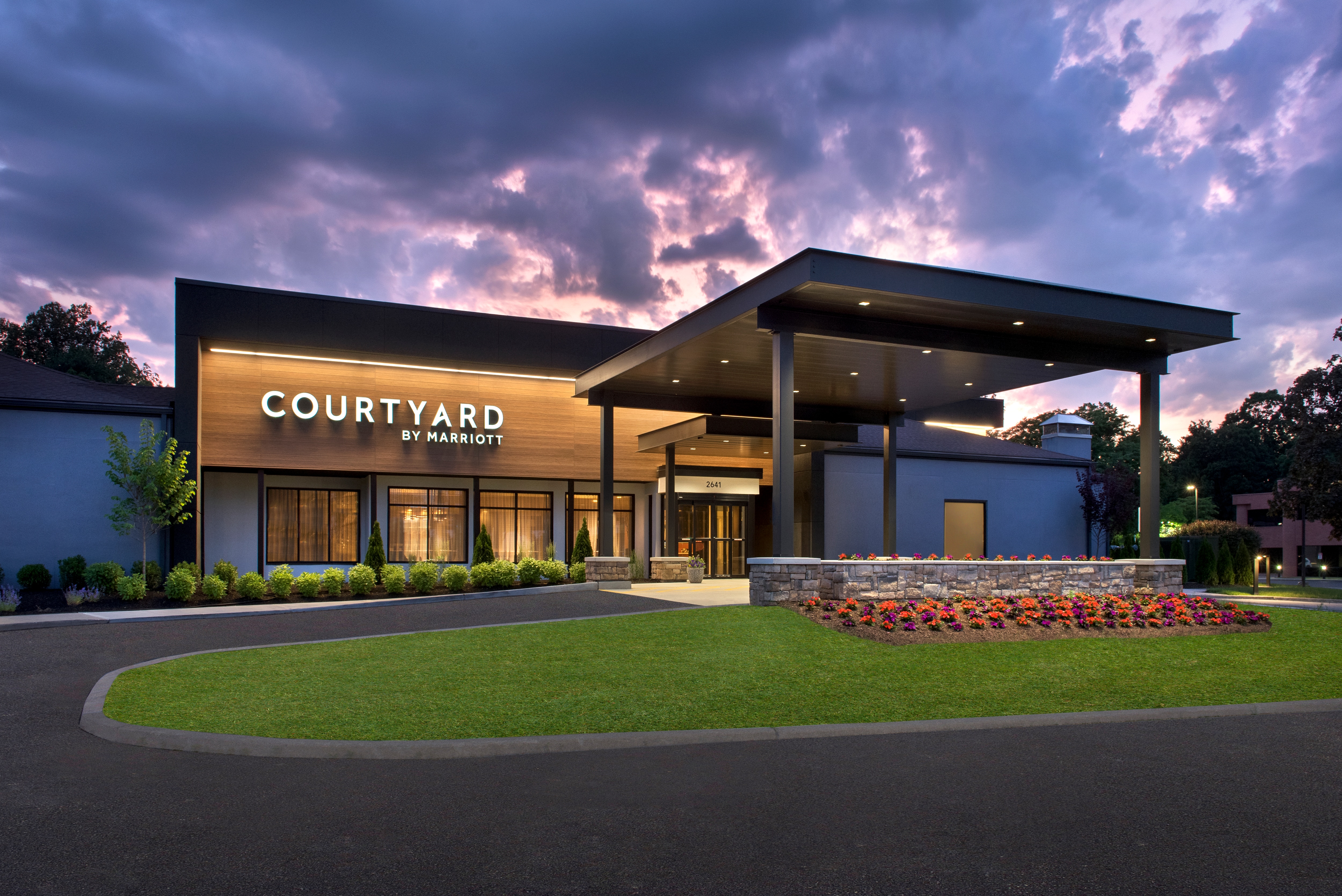 Courtyard Marriott Poughkeepsie hotel room interior