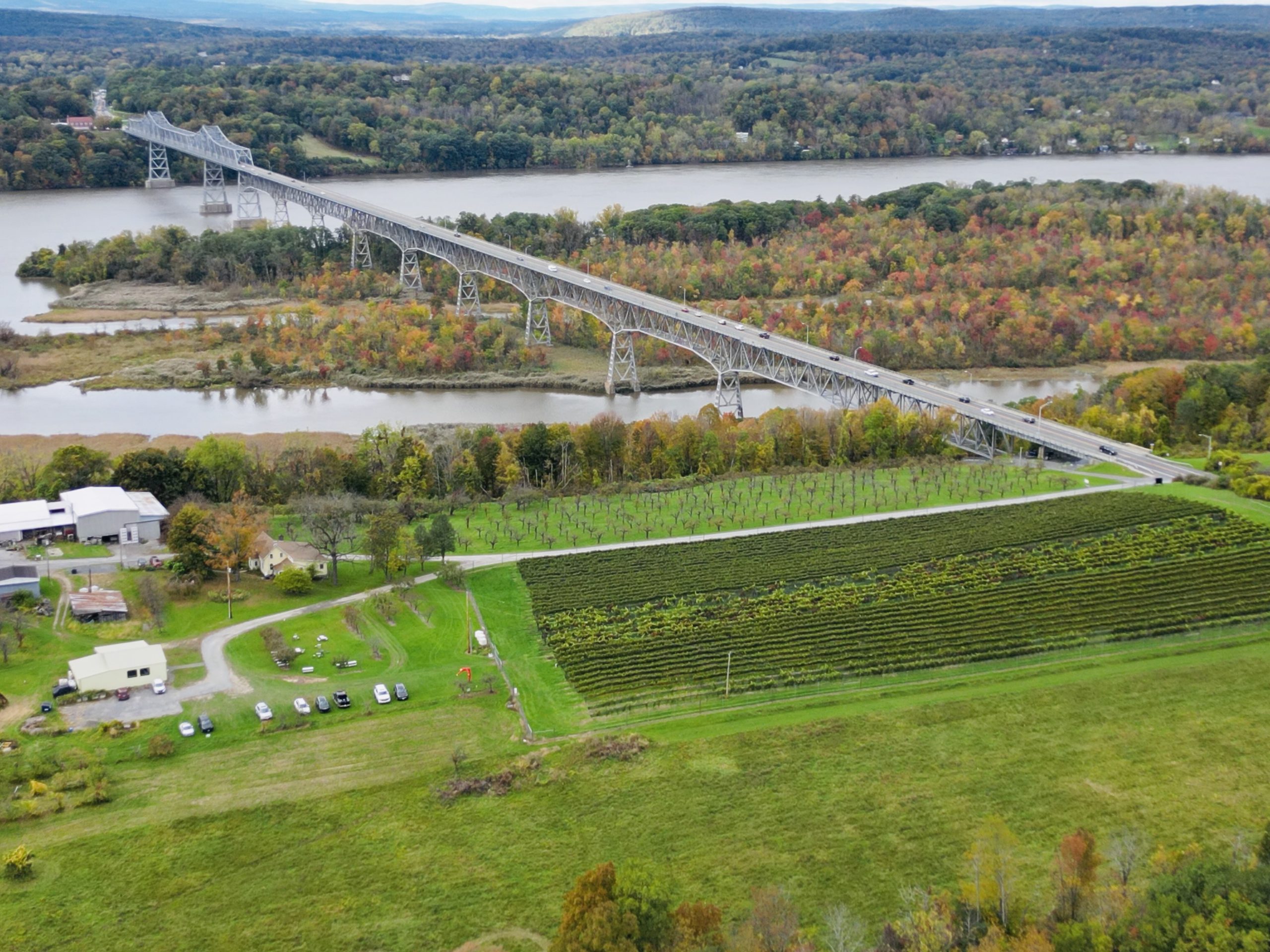 Whitecliff Vineyard tasting room Hudson Valley