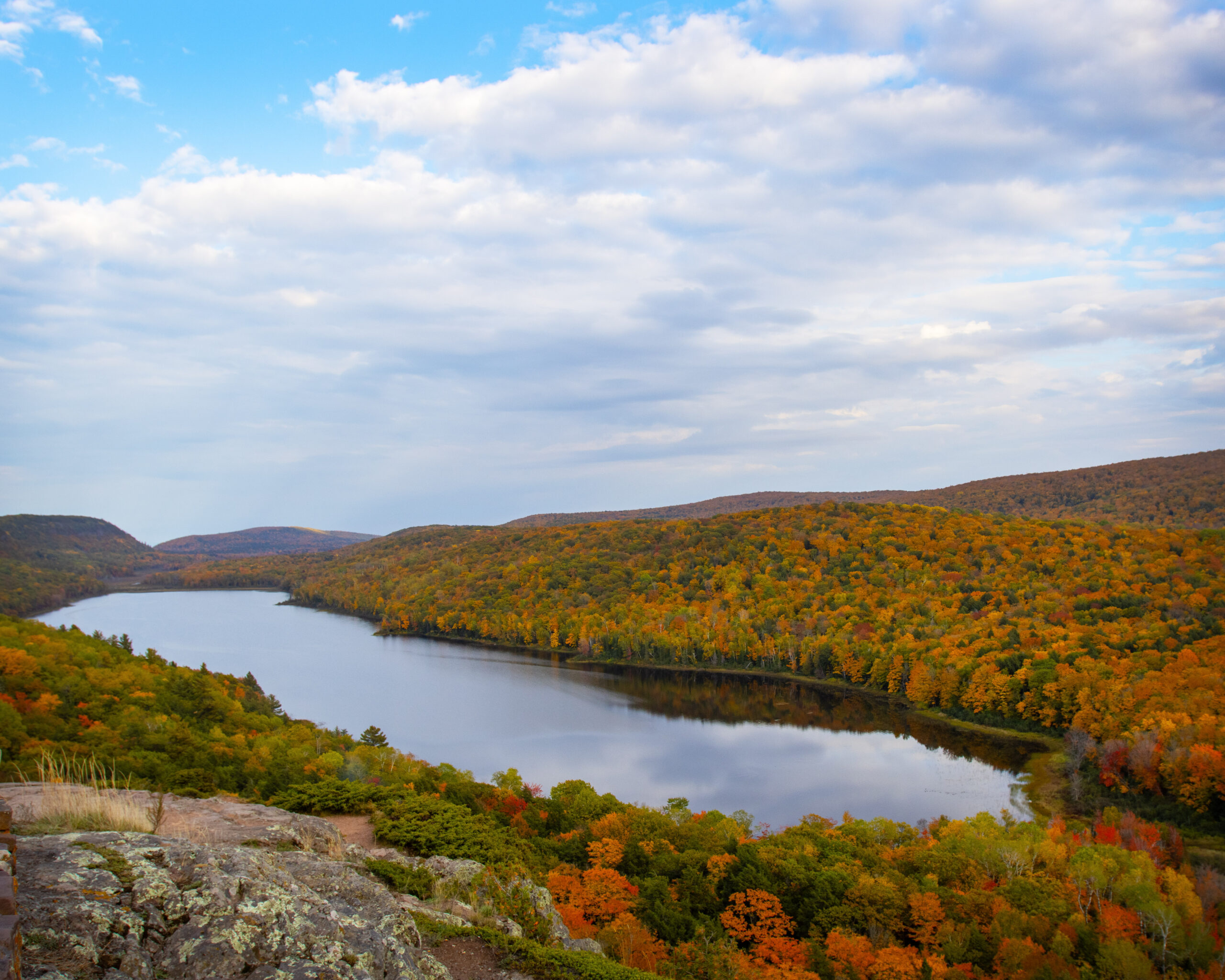 Porcupine Mountains fall foliage overlook