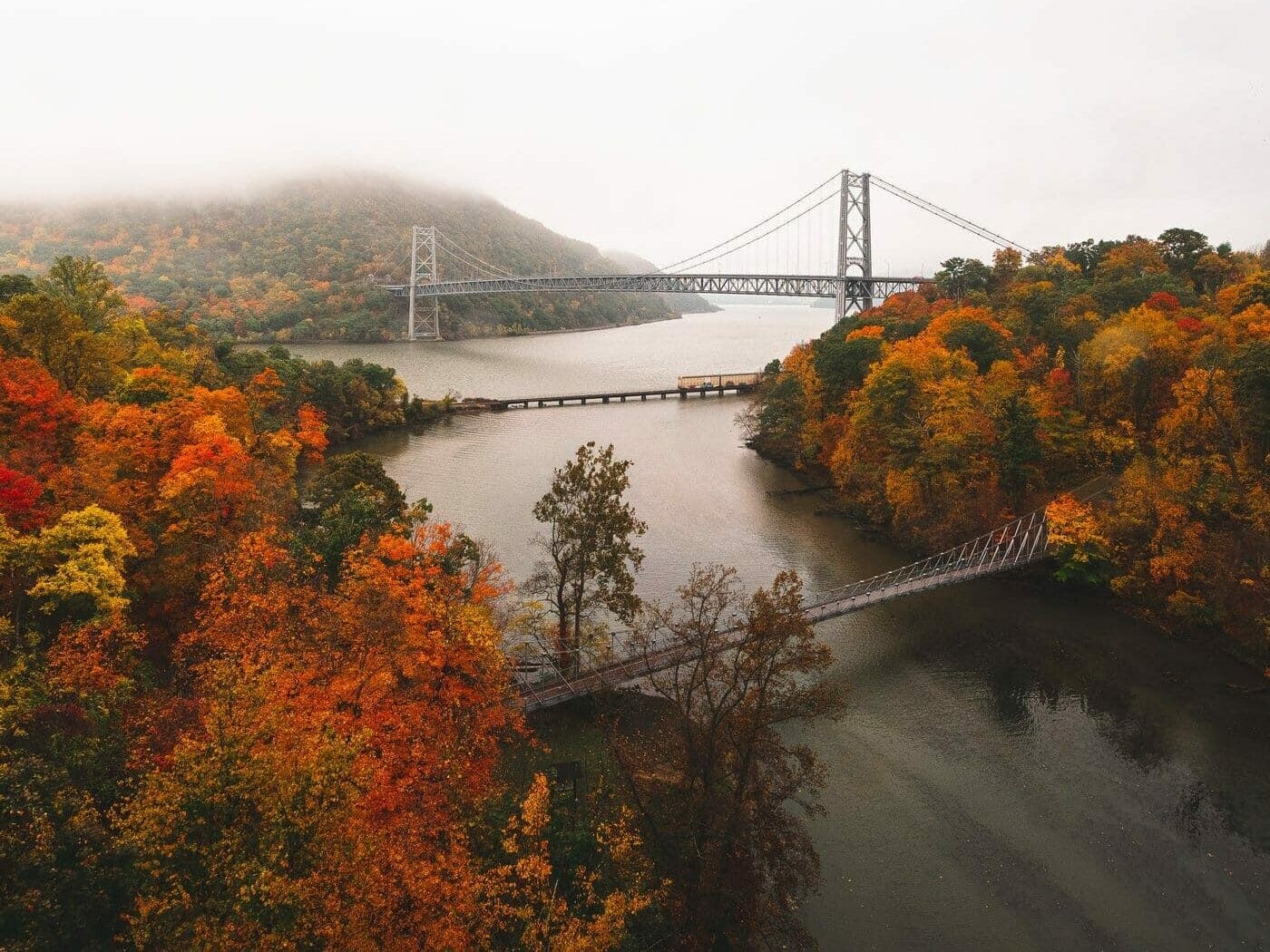 bear mountain bridge hudson river fall foliage