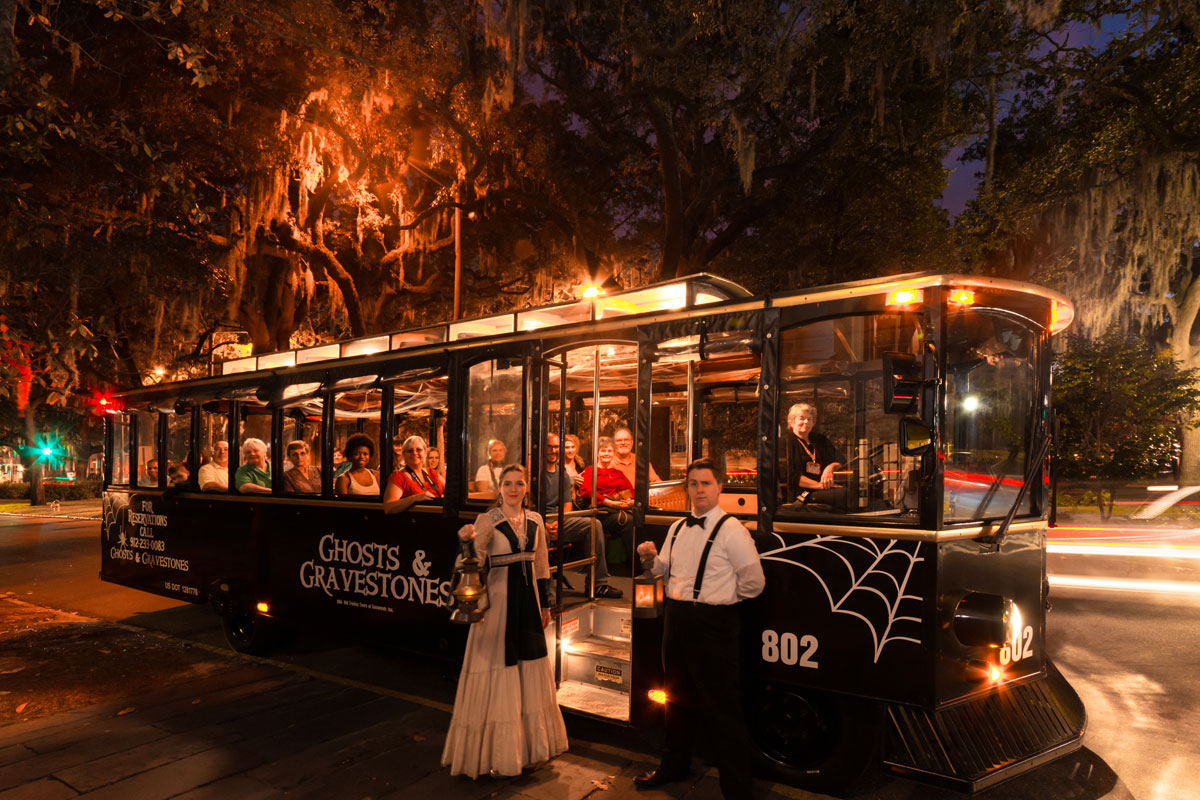 savannah trolley ghost tour halloween night