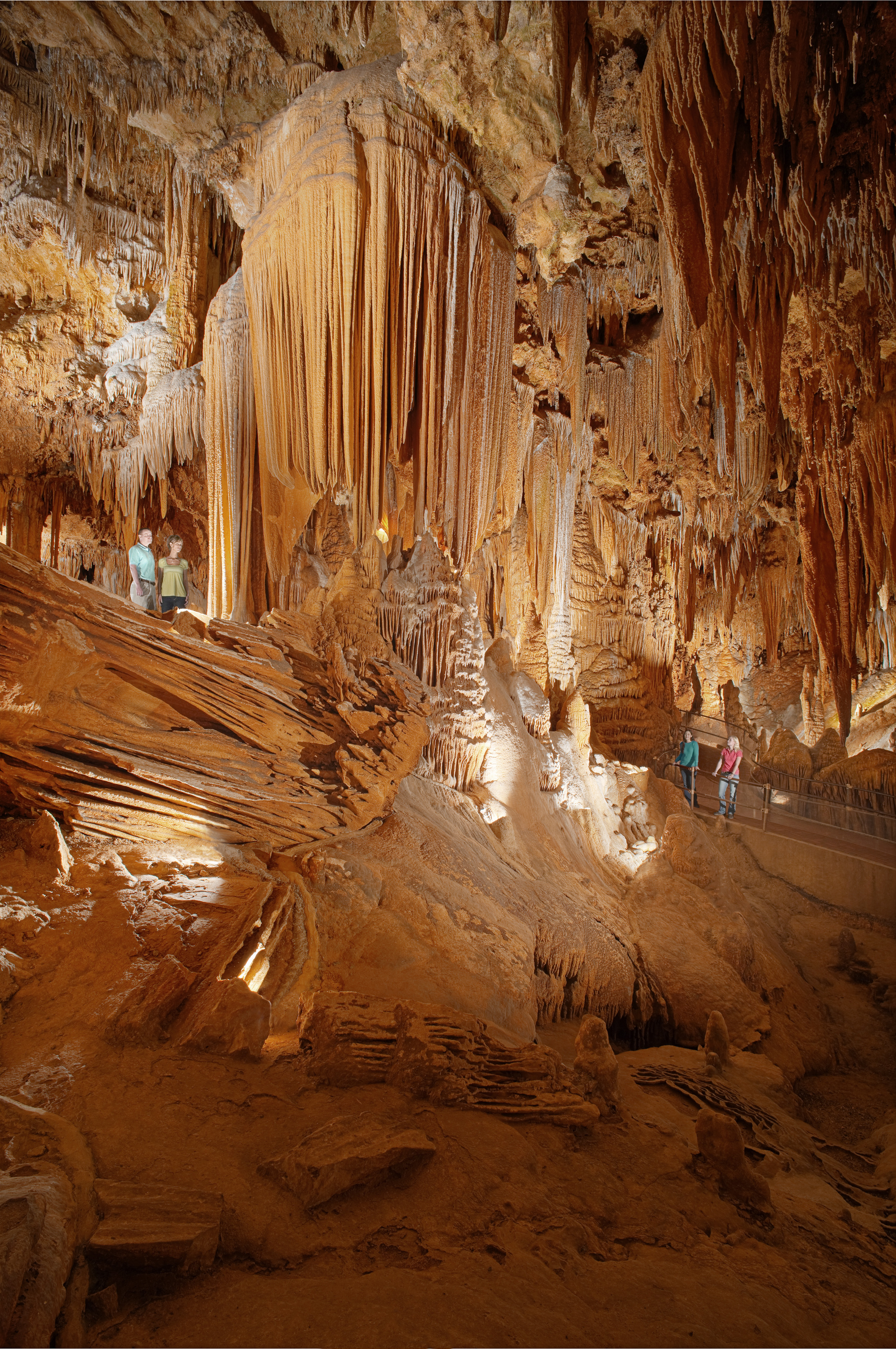 Luray Caverns Virginia underground stalactites