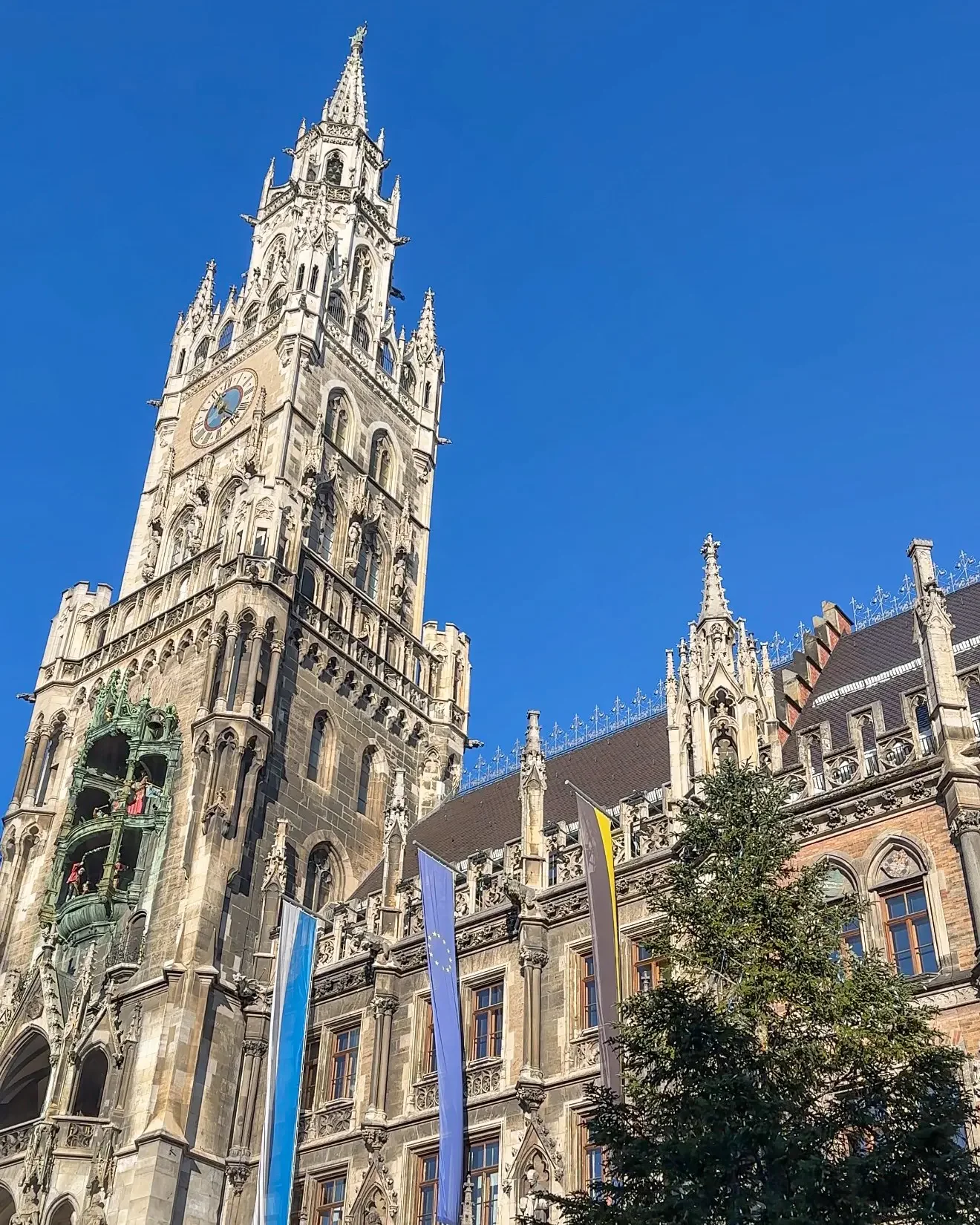 Munich Marienplatz Christmas market with New Town Hall