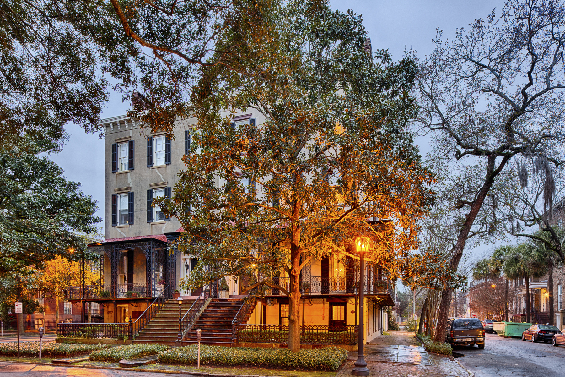 savannah georgia historic district autumn trees