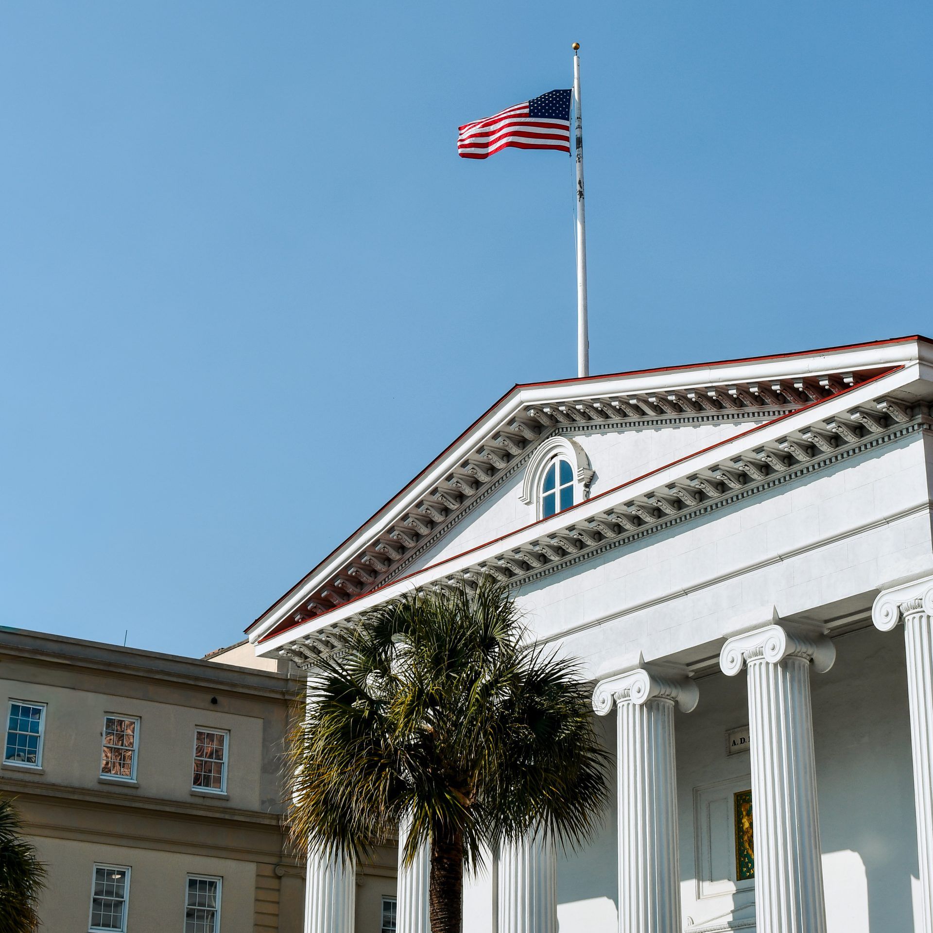 Francis Marion Hotel Charleston Marion Square exterior
