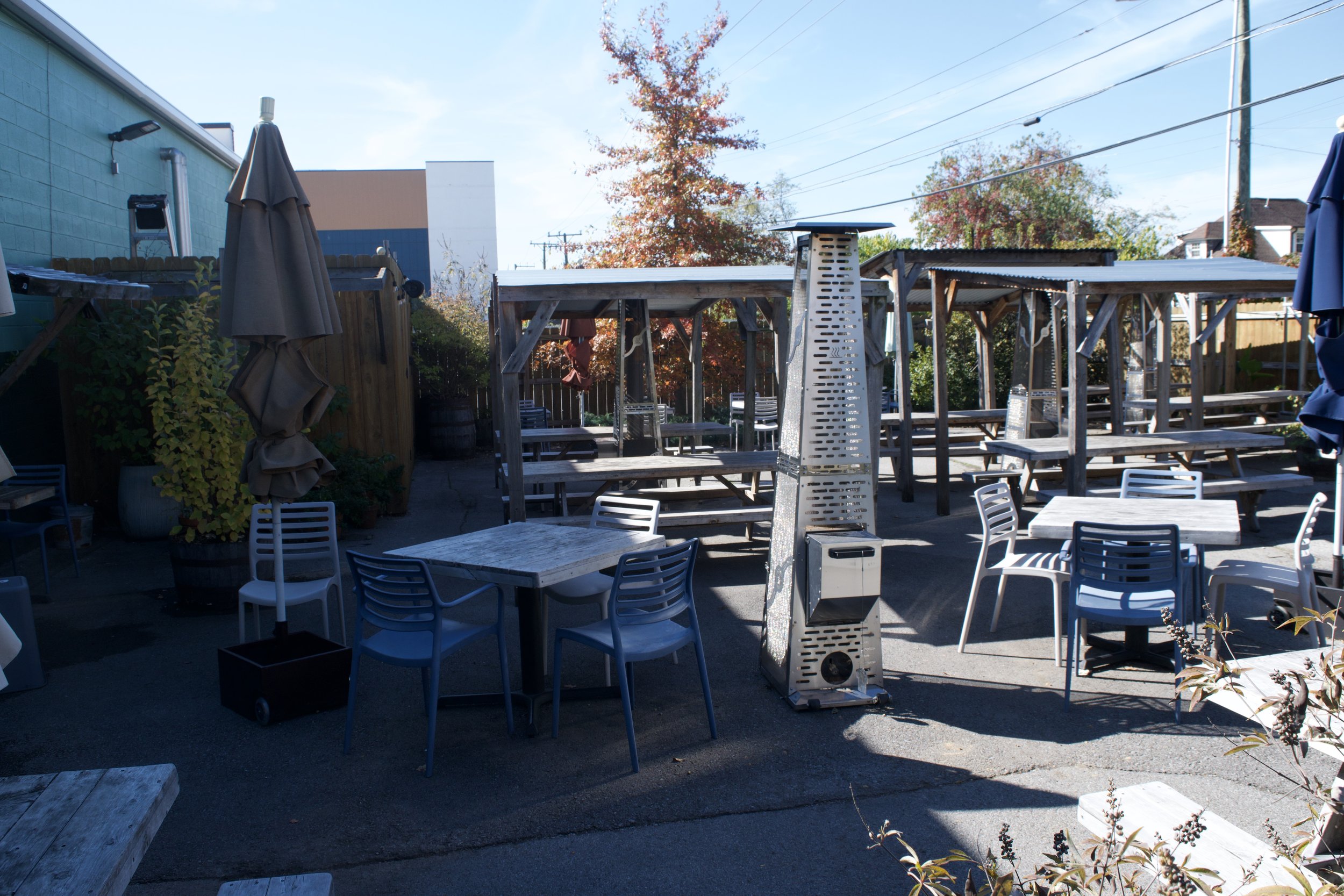 nashville outdoor restaurant patio fall dining