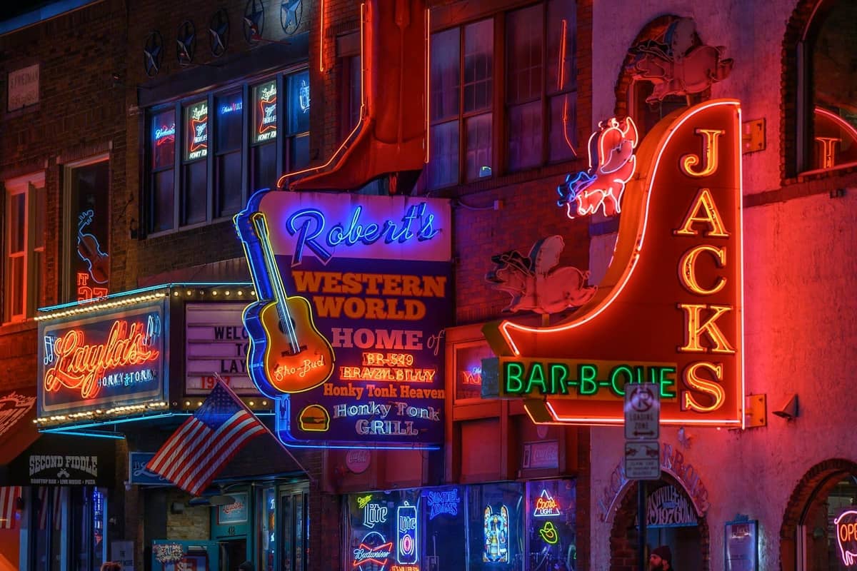 Nashville honky tonk Broadway neon lights at night
