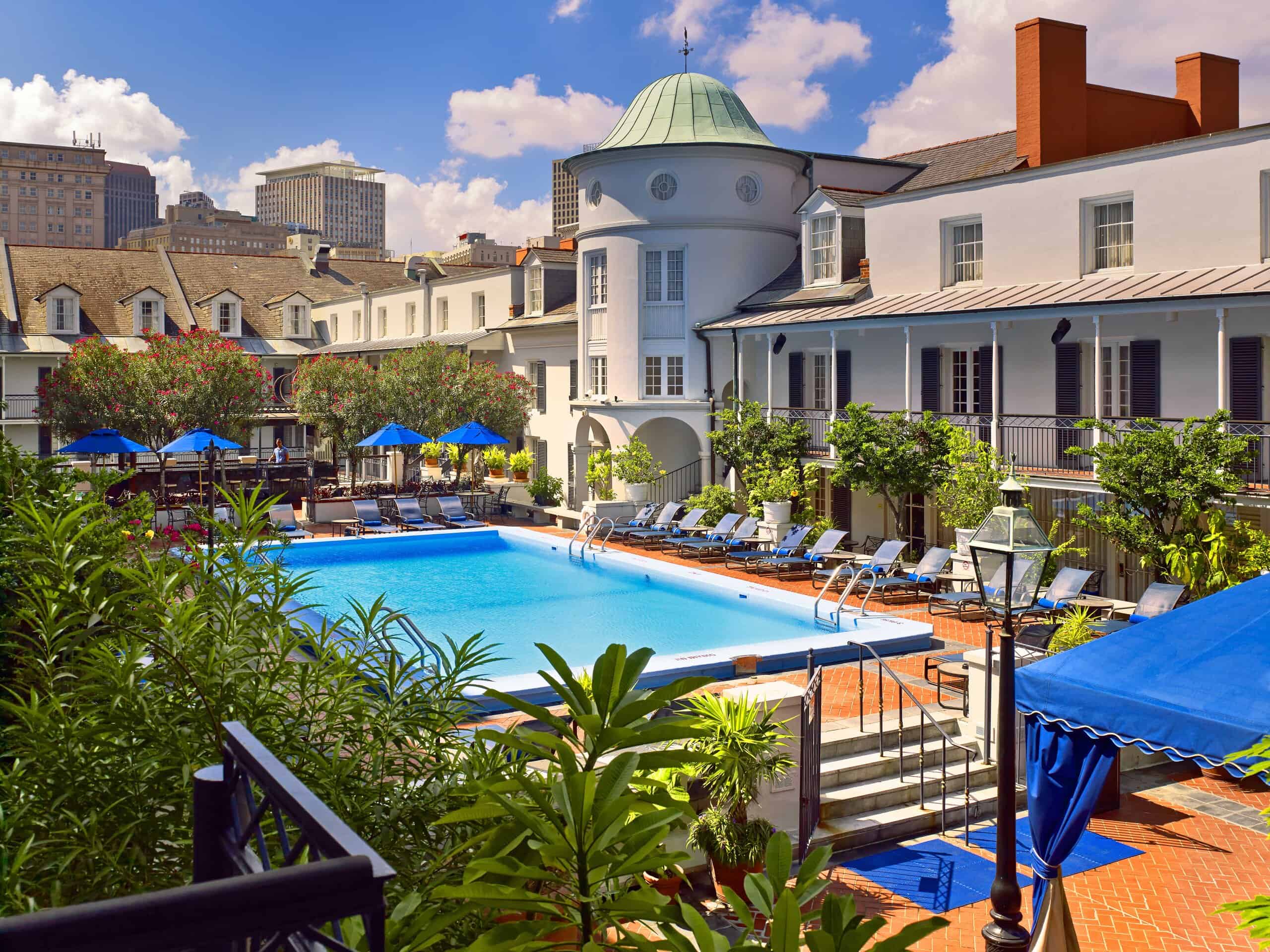 Royal Sonesta New Orleans courtyard night