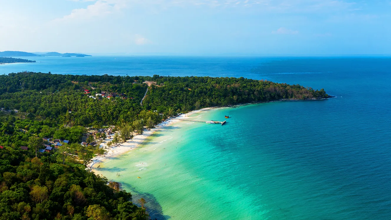 warm beach resorts to visit in november usa