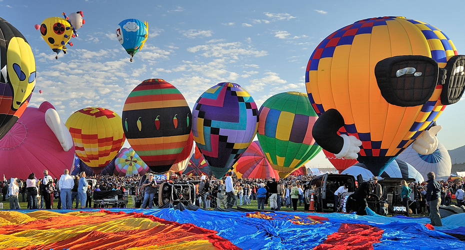 hot air balloon santa fe new mexico autumn landscape