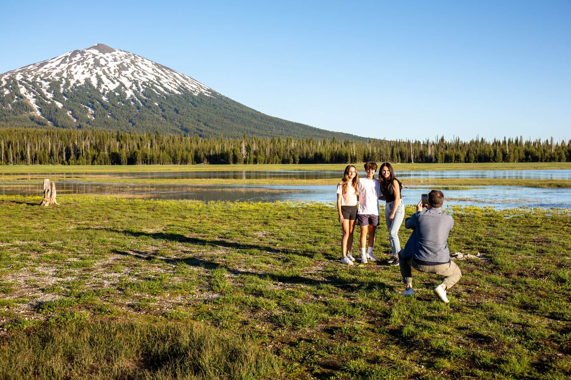 bend oregon cascade mountains