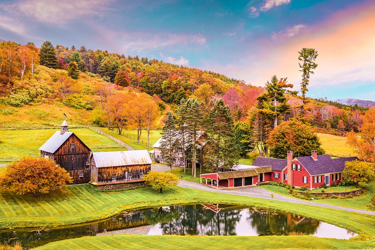 warm places to visit in november in the usa