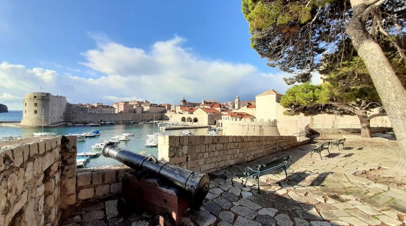 Dubrovnik Old Town walls winter