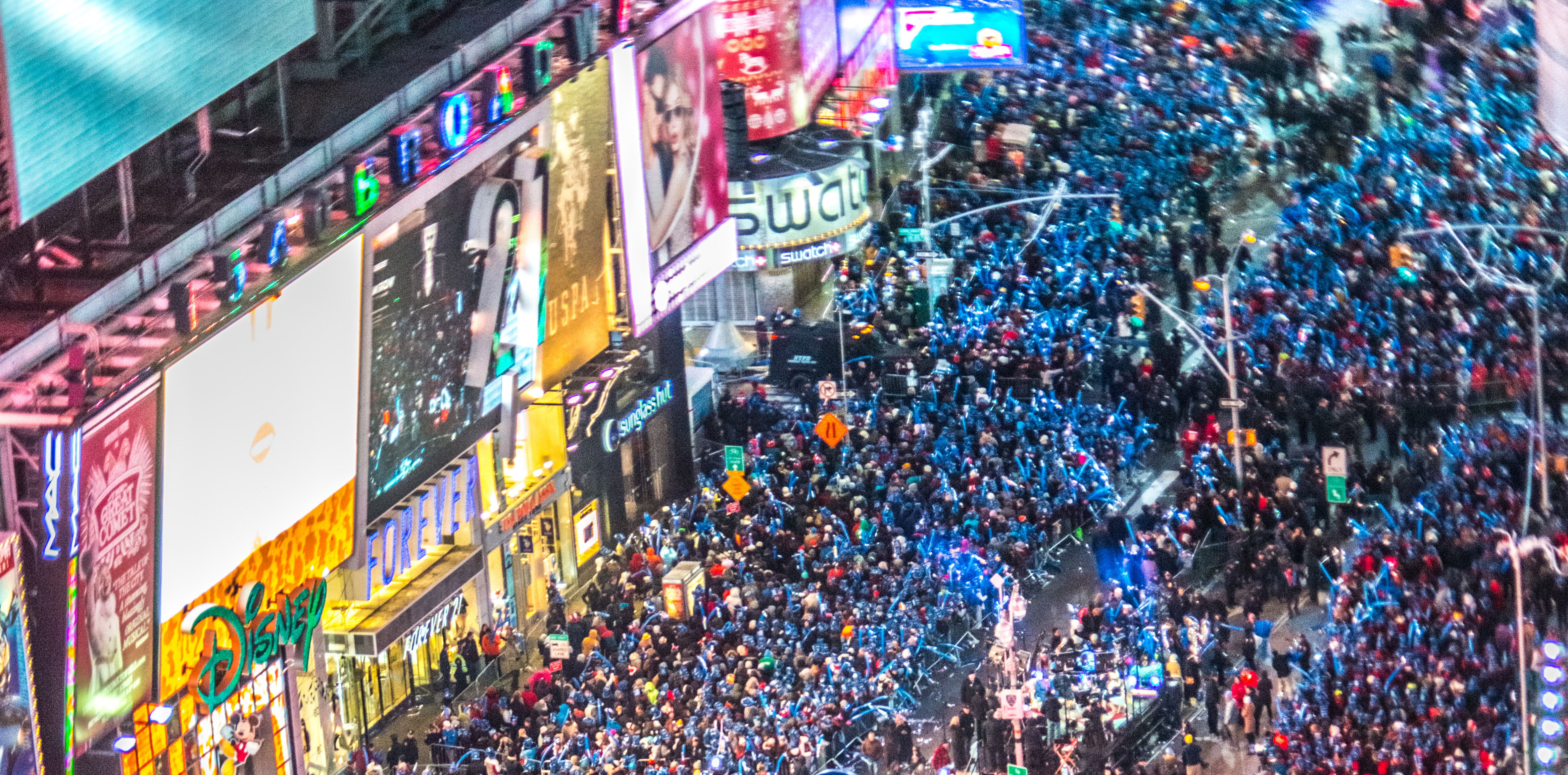 new years eve times square crowd