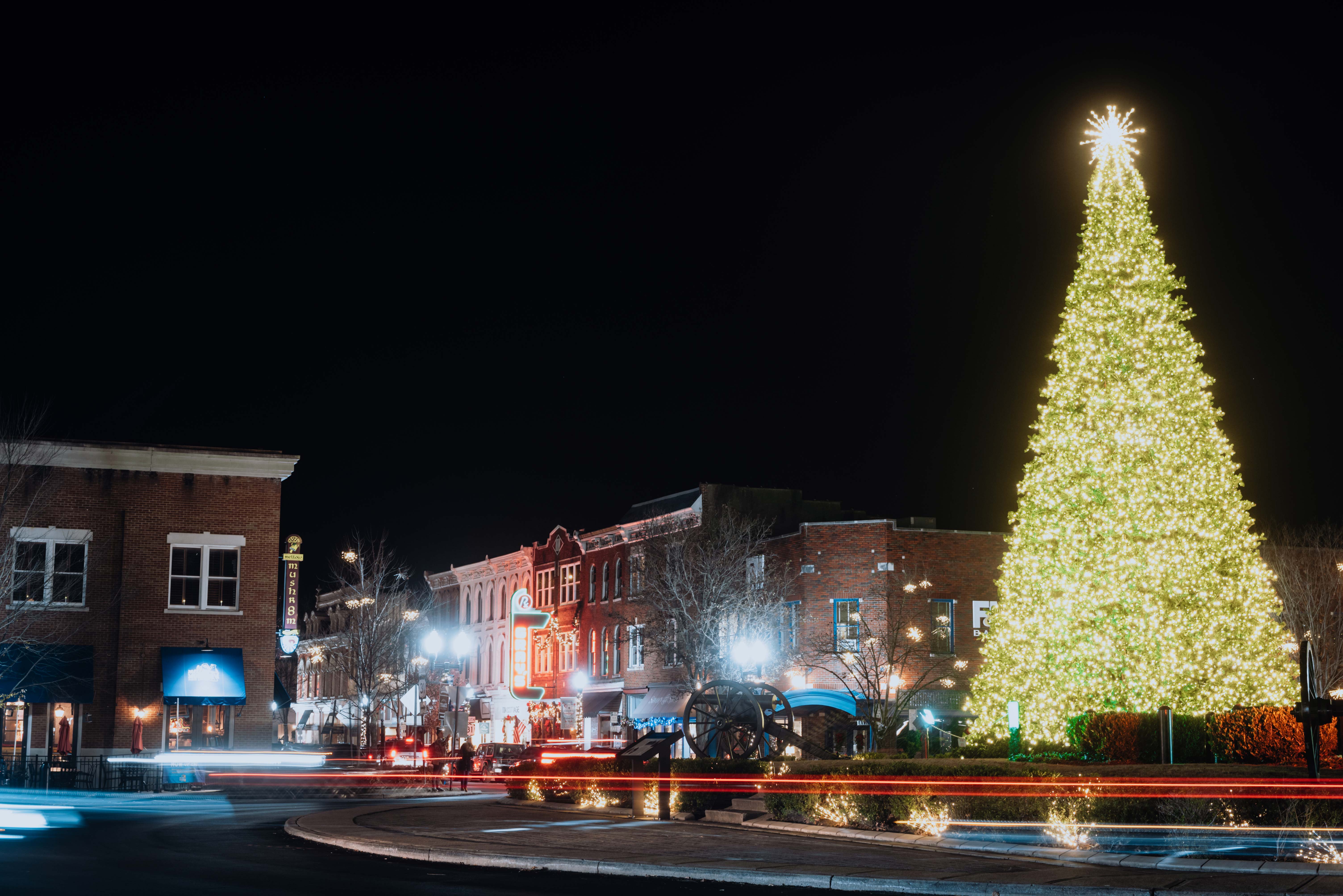 Franklin Tennessee Main Street Christmas lights