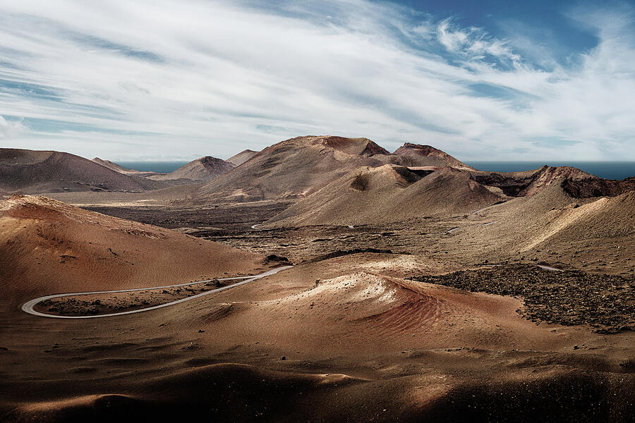 lanzarote volcanic landscape timanfaya