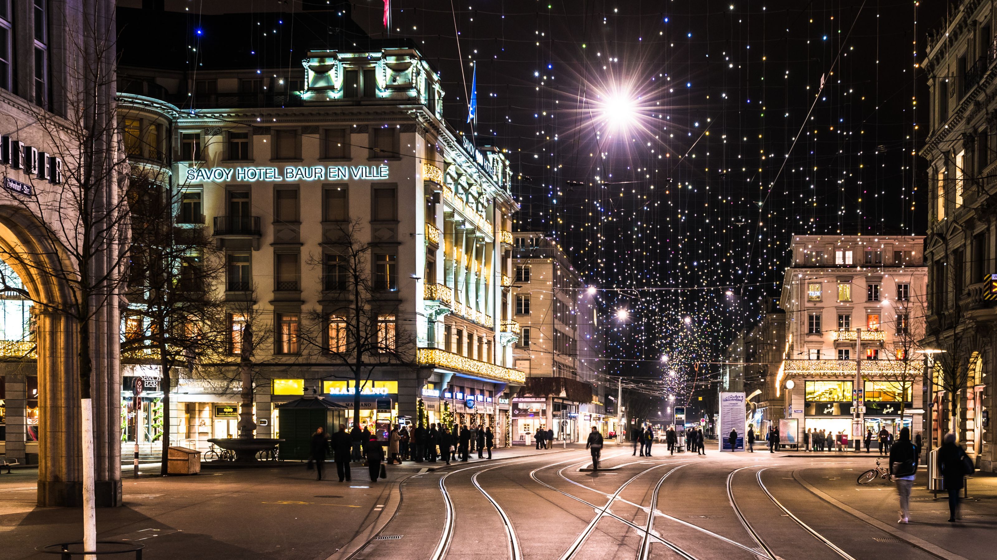 Lucy lights Bahnhofstrasse Zurich