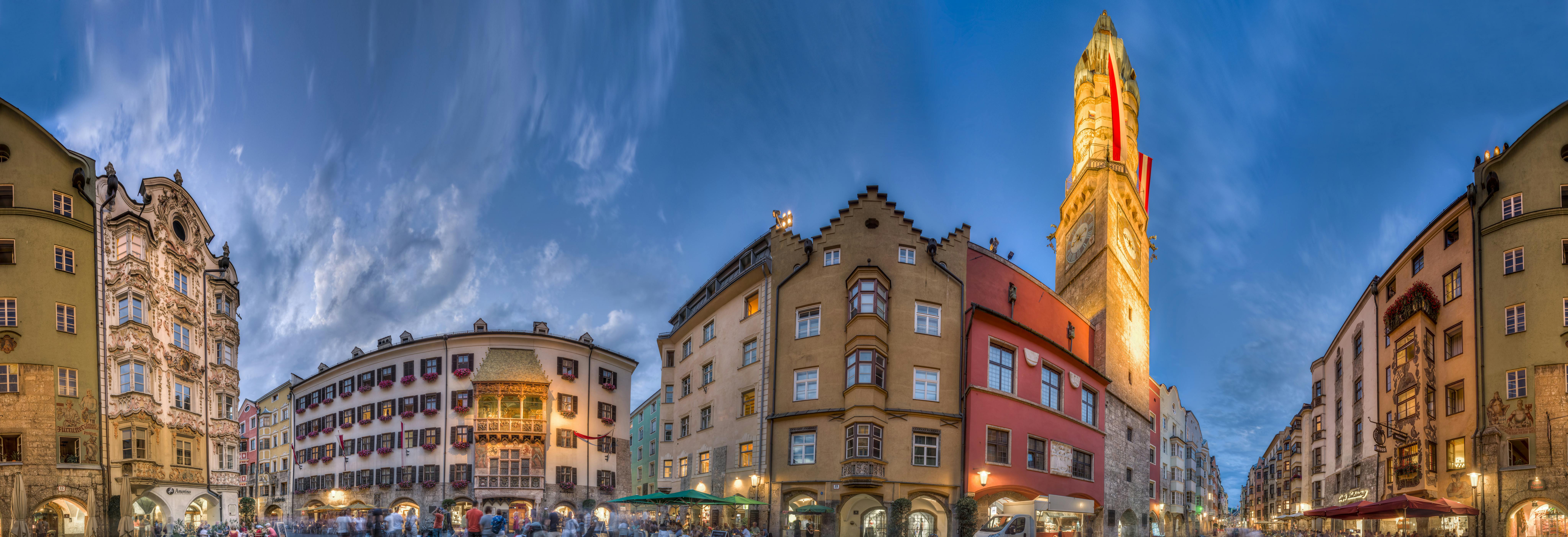 Stadtturm Innsbruck viewing platform old town panorama