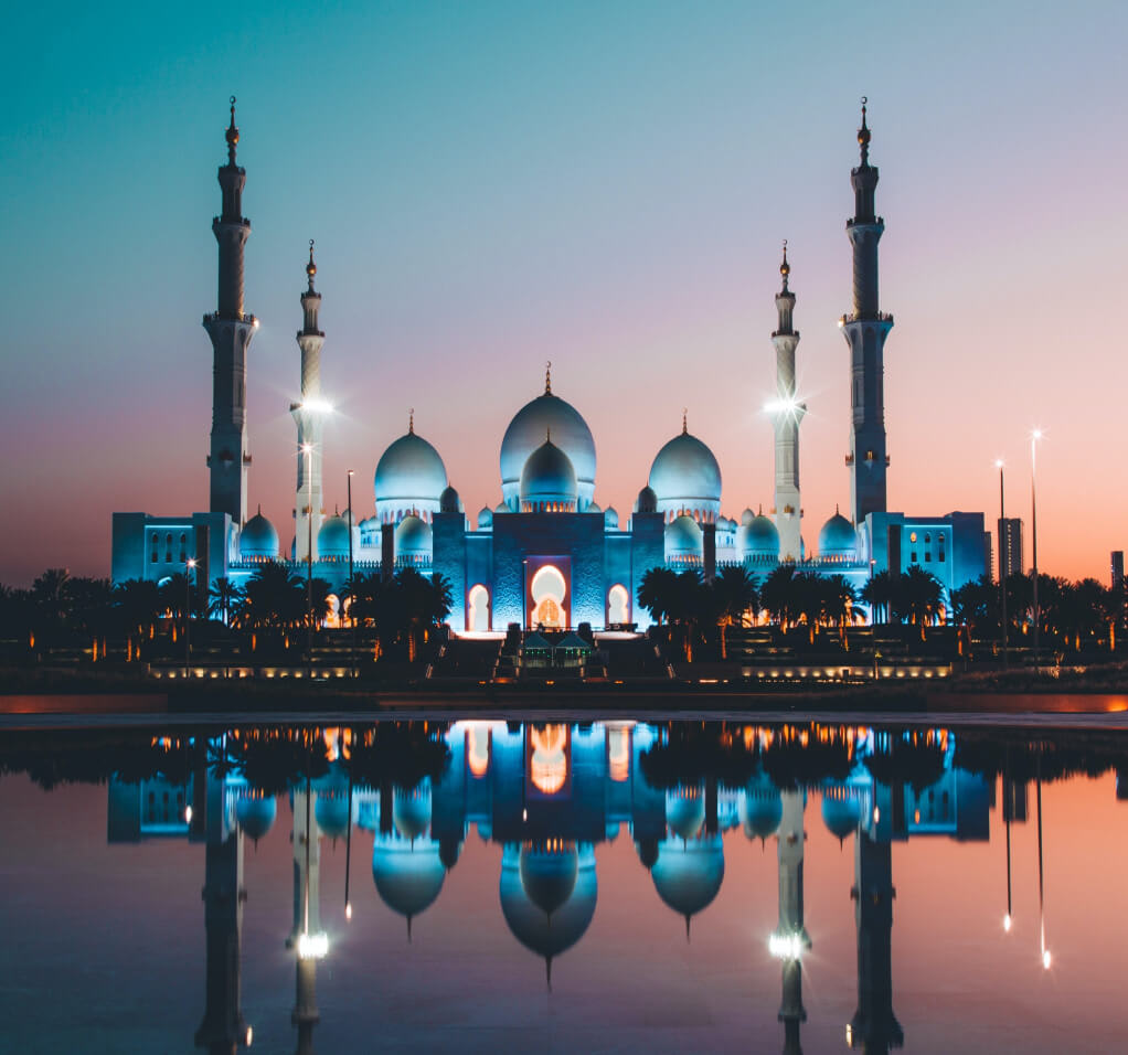 Luxury Yacht Charter Middle East & Red Sea Abu Dhabi (3) | Phoenix Yacht Management Luxury Yacht Charter Middle East & Red Sea Abu Dhabi (3)