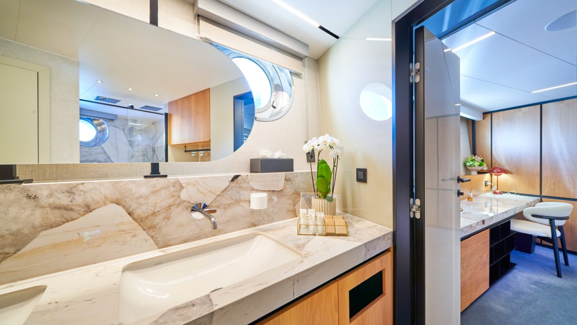 MARALLURE yacht for Charter (11) | Phoenix Yacht Management