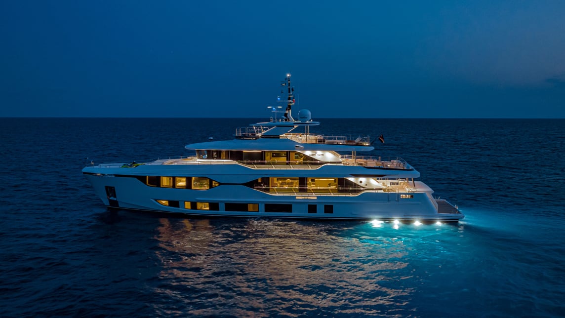 MAJESTY 120 yacht for Sale (7) | Phoenix Yacht Management