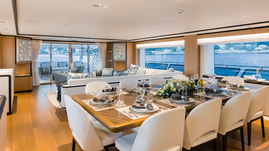 MAJESTY 120 yacht for Sale (18) | Phoenix Yacht Management