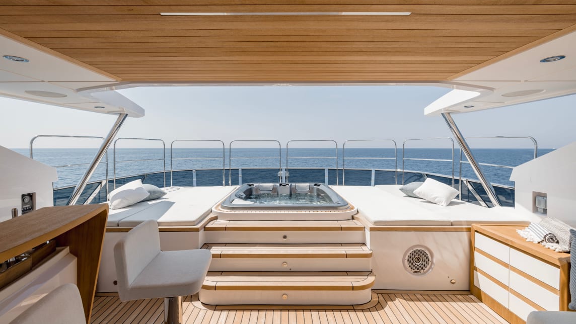 MAJESTY 120 yacht for Sale (44) | Phoenix Yacht Management