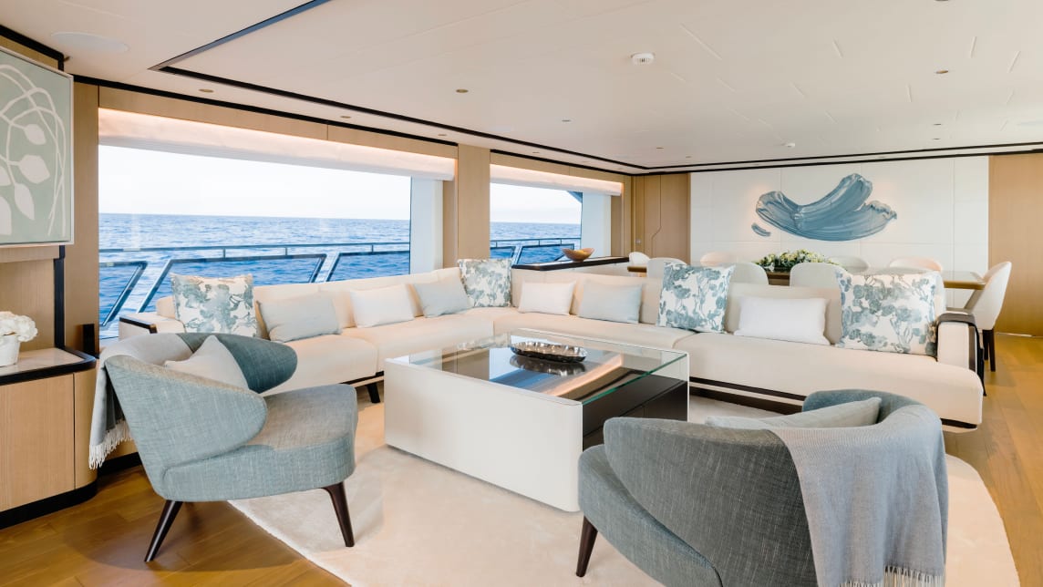 MAJESTY 120 yacht for Sale (36) | Phoenix Yacht Management