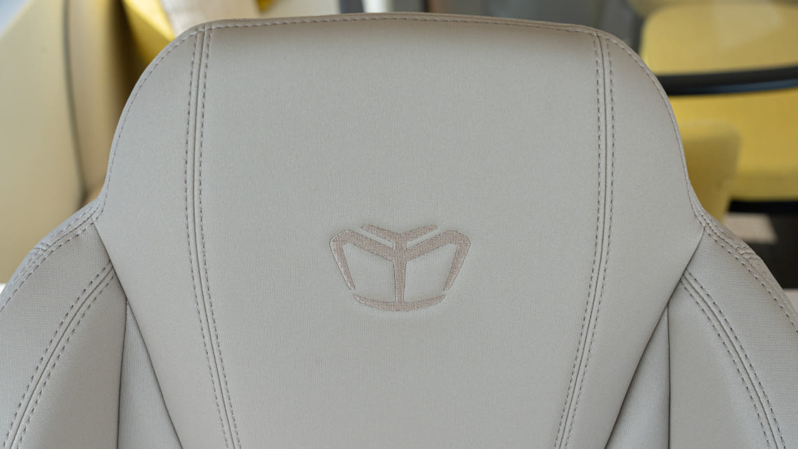 MAJESTY 72 yacht for Sale (3) (3) | Phoenix Yacht Management