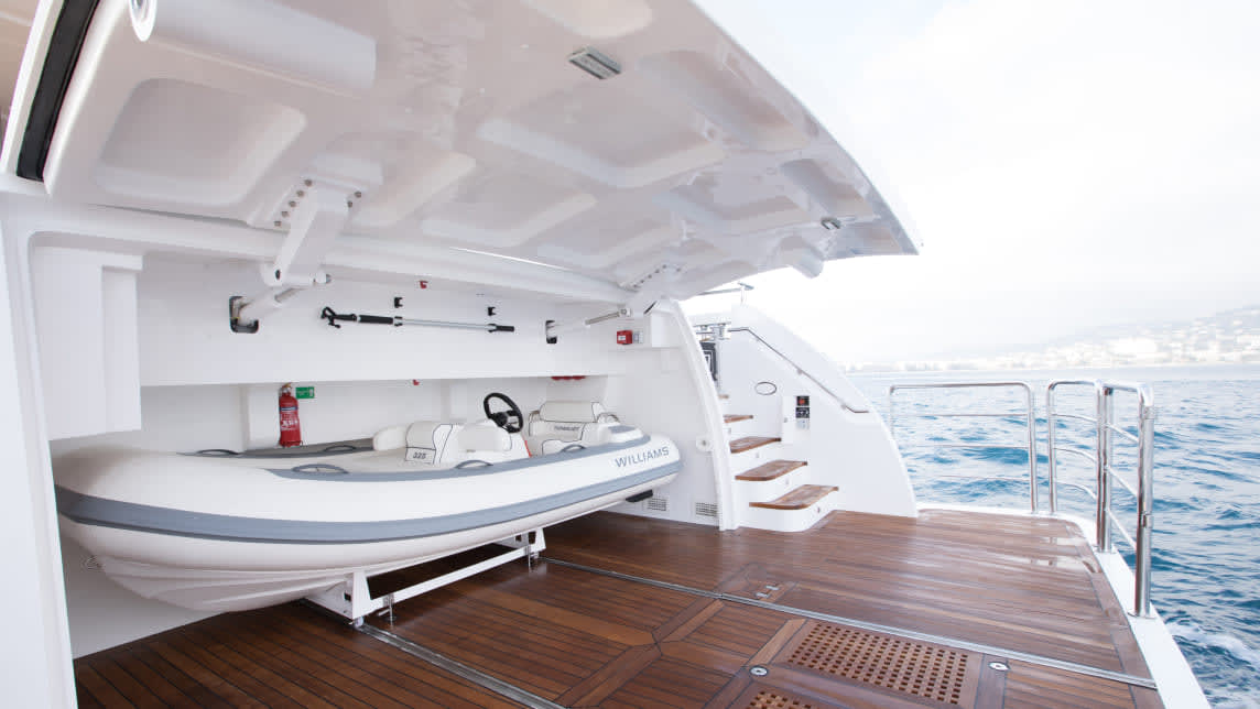 MAJESTY 100 yacht for Sale (6) | Phoenix Yacht Management