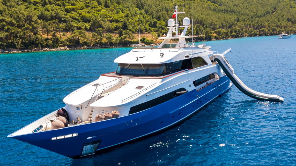 Ottawa IV yacht for Charter (2) | Phoenix Yacht Management