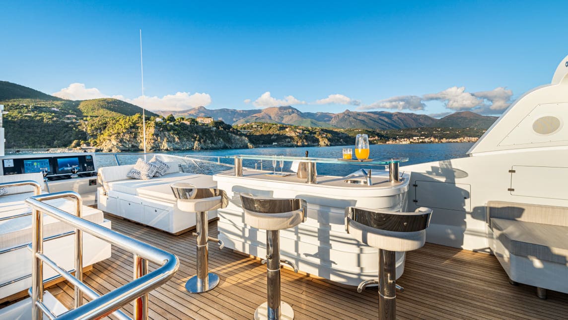 MANGUSTA 132 yacht for Sale (33) | Phoenix Yacht Management