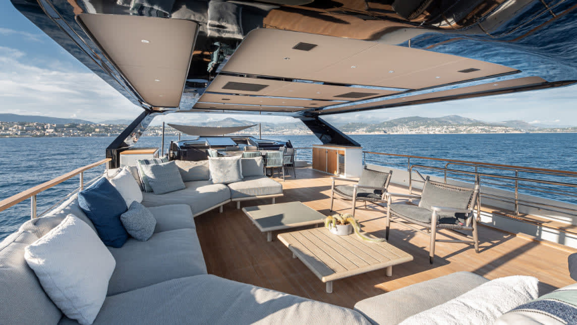 NUMARINE 30 yacht for Sale (4) | Phoenix Yacht Management