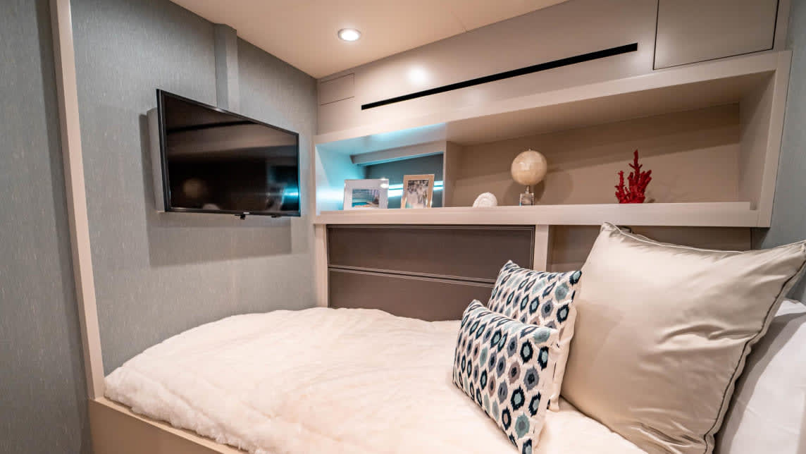 DOLCE VITA yacht for Charter (21) | Phoenix Yacht Management