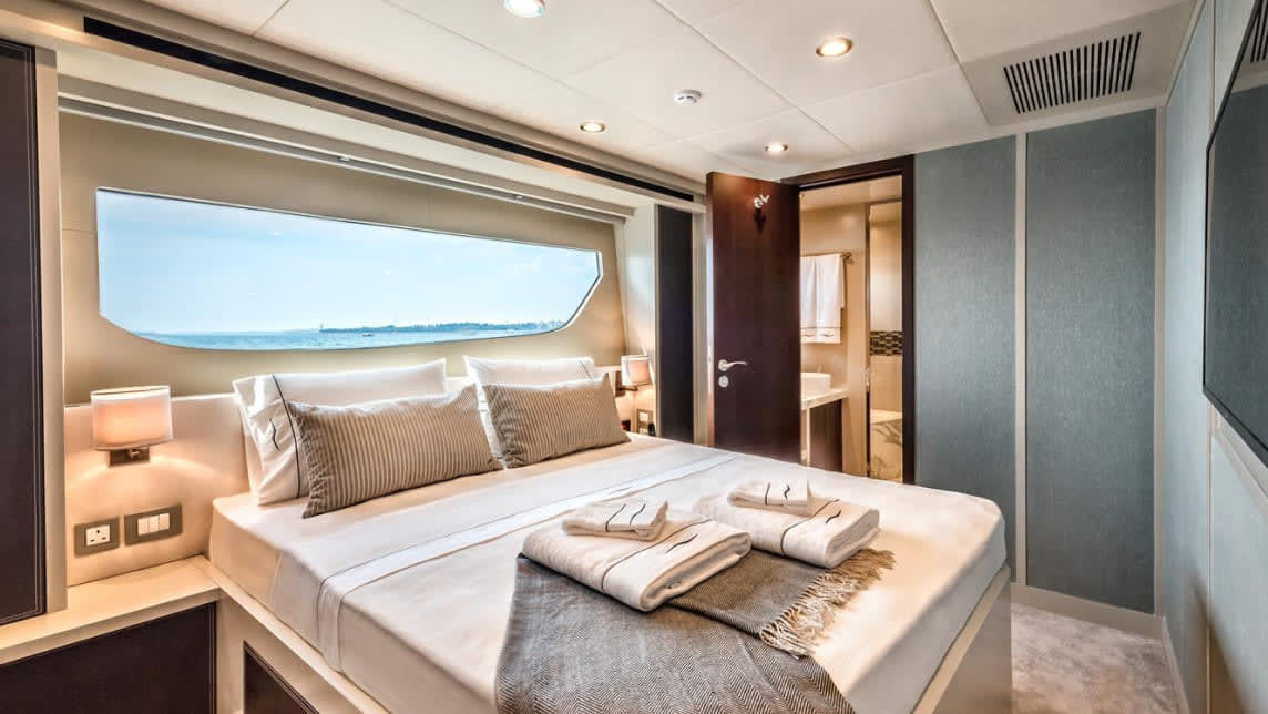 DOLCE VITA yacht for Charter (19) | Phoenix Yacht Management