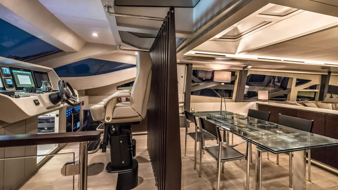 DOLCE VITA yacht for Charter (15) | Phoenix Yacht Management
