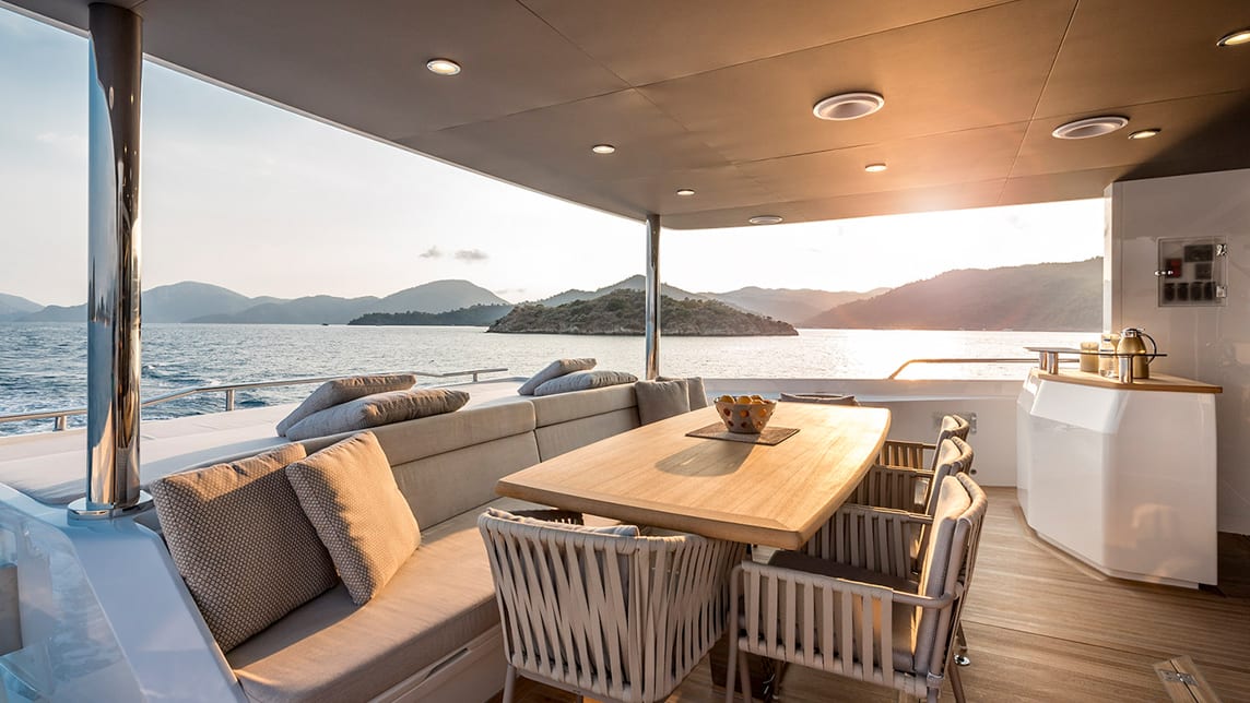 NUMARINE 26 yacht for Sale (7) | Phoenix Yacht Management