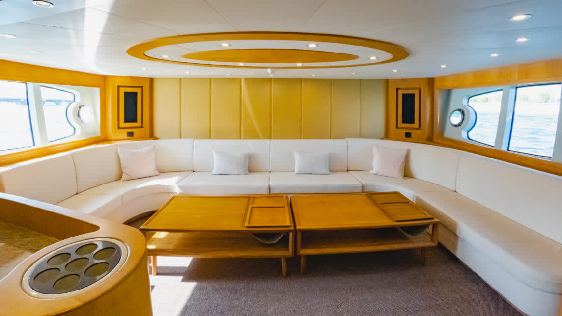 Astra yacht for Charter (11) | Phoenix Yacht Management