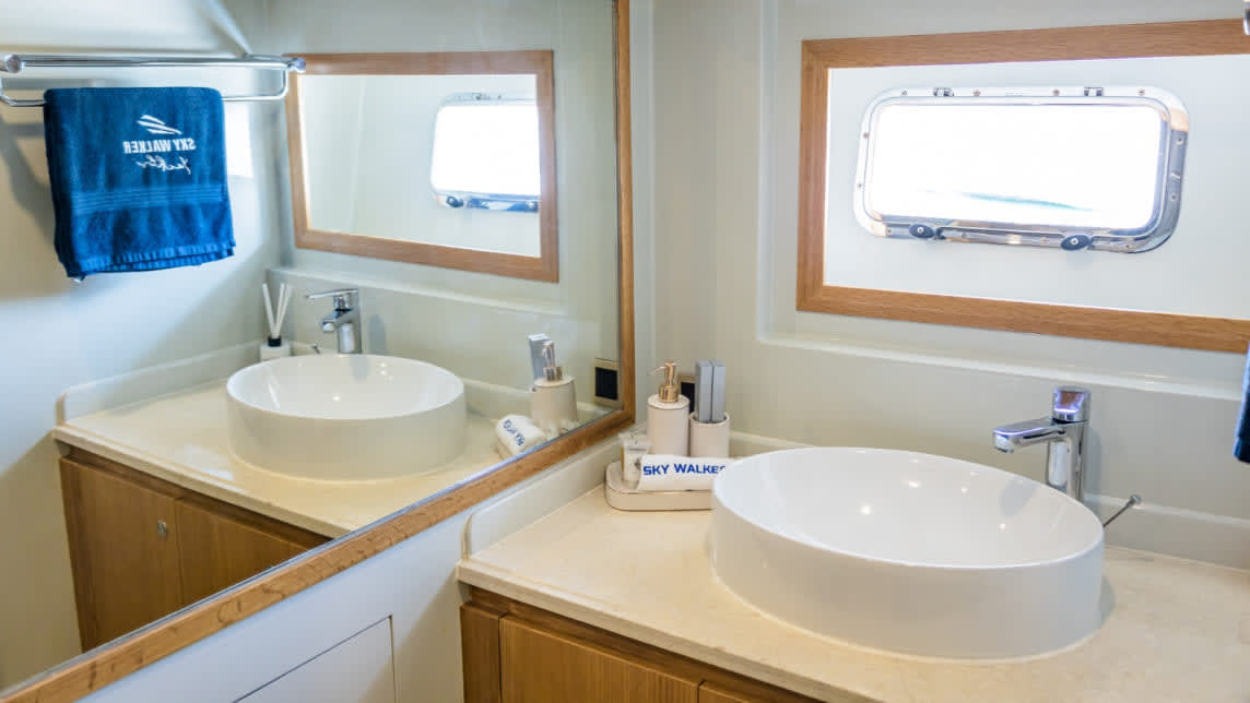 Astra yacht for Charter (17) | Phoenix Yacht Management