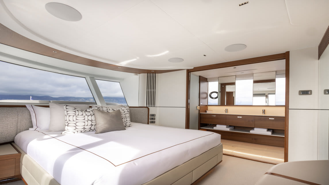 KORA yacht for Charter (24) | Phoenix Yacht Management