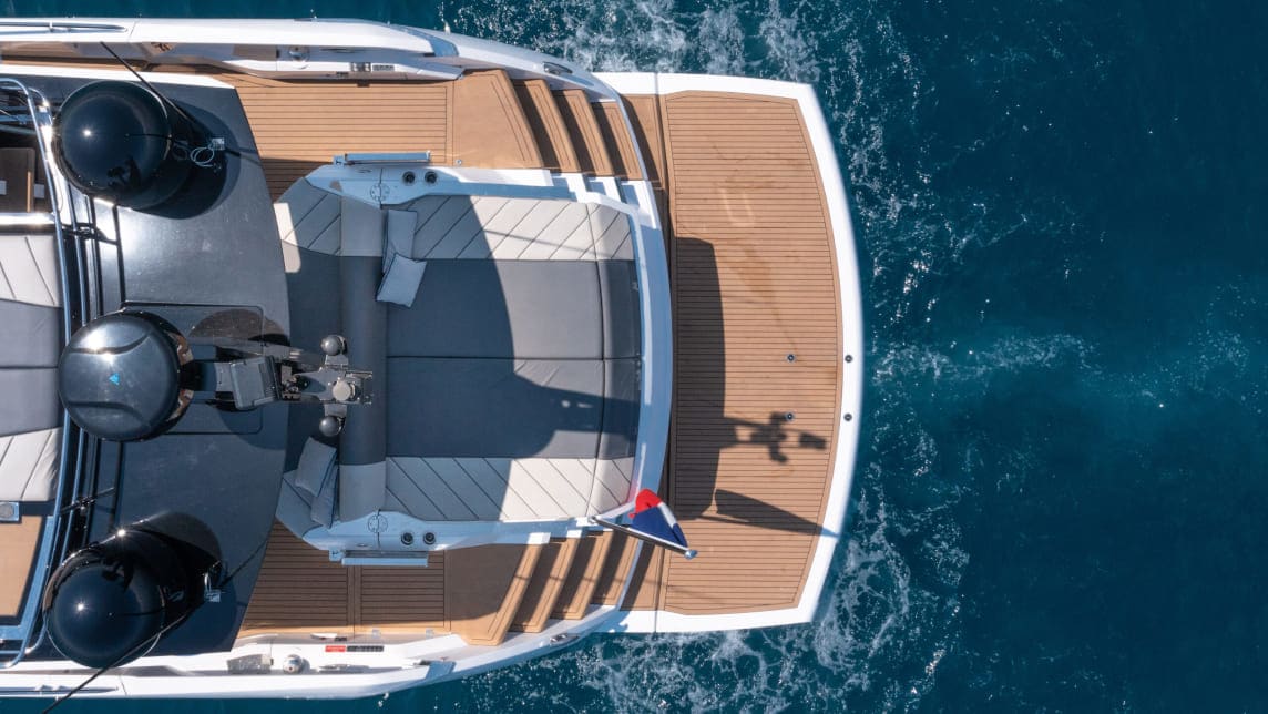 FORZA yacht for Charter (7) | Phoenix Yacht Management